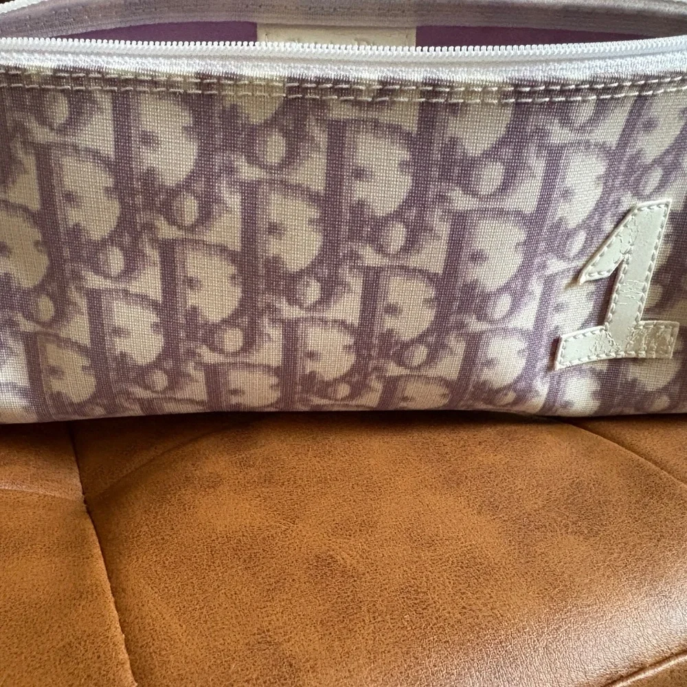 Dior Pouch - Picture 7 of 12